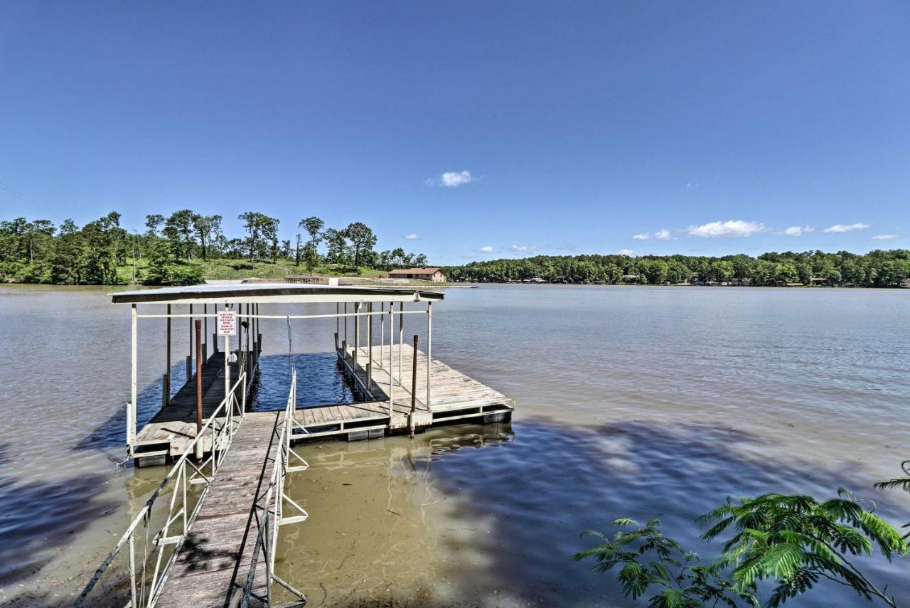 Luxury Hot Springs Oasis On Lake With Private Dock! Екстер'єр фото